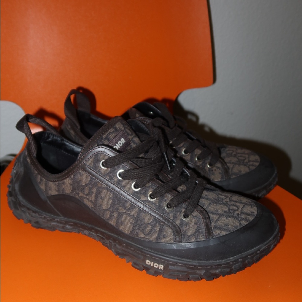 Dior Men’s Oblique Print Sneakers – Brown | Size 42 | Lightly Worn Luxury! - Picture 2 of 4